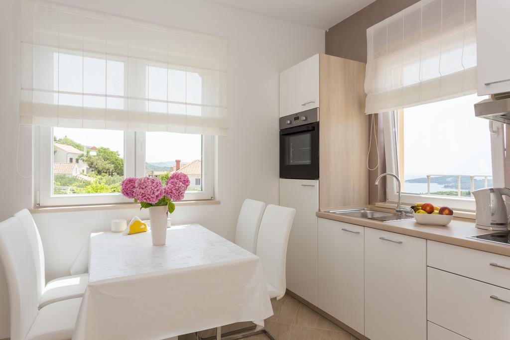 Apartment & Room Ladisic โอราซัซ ภายนอก รูปภาพ