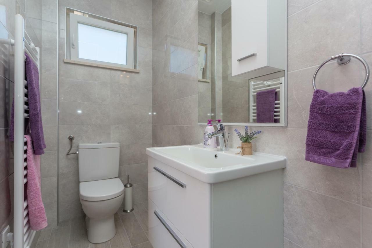 Apartment & Room Ladisic โอราซัซ ภายนอก รูปภาพ